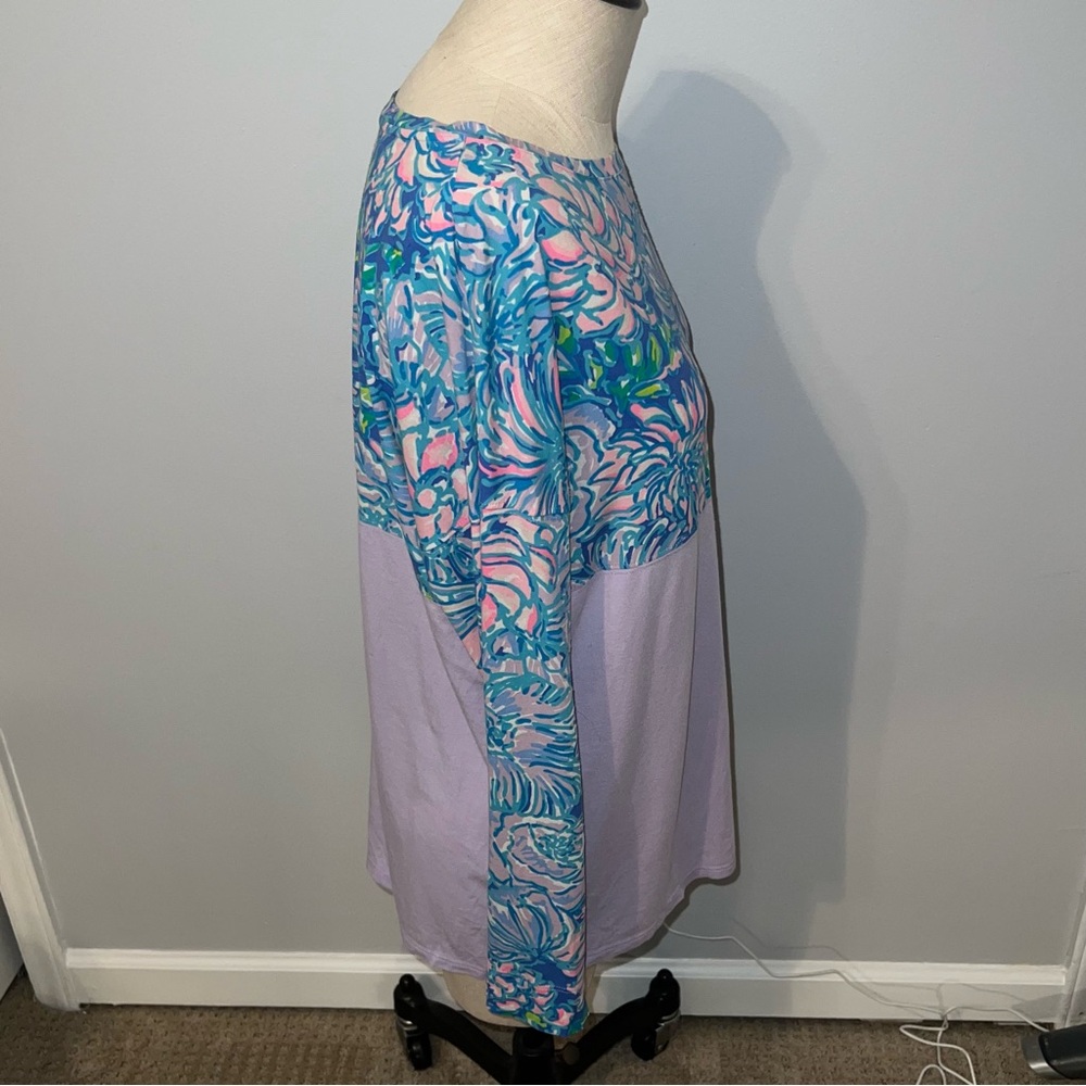 Lilly Pulitzer Finn Top Purple/Blue Print Size Small - Picture 2 of 8